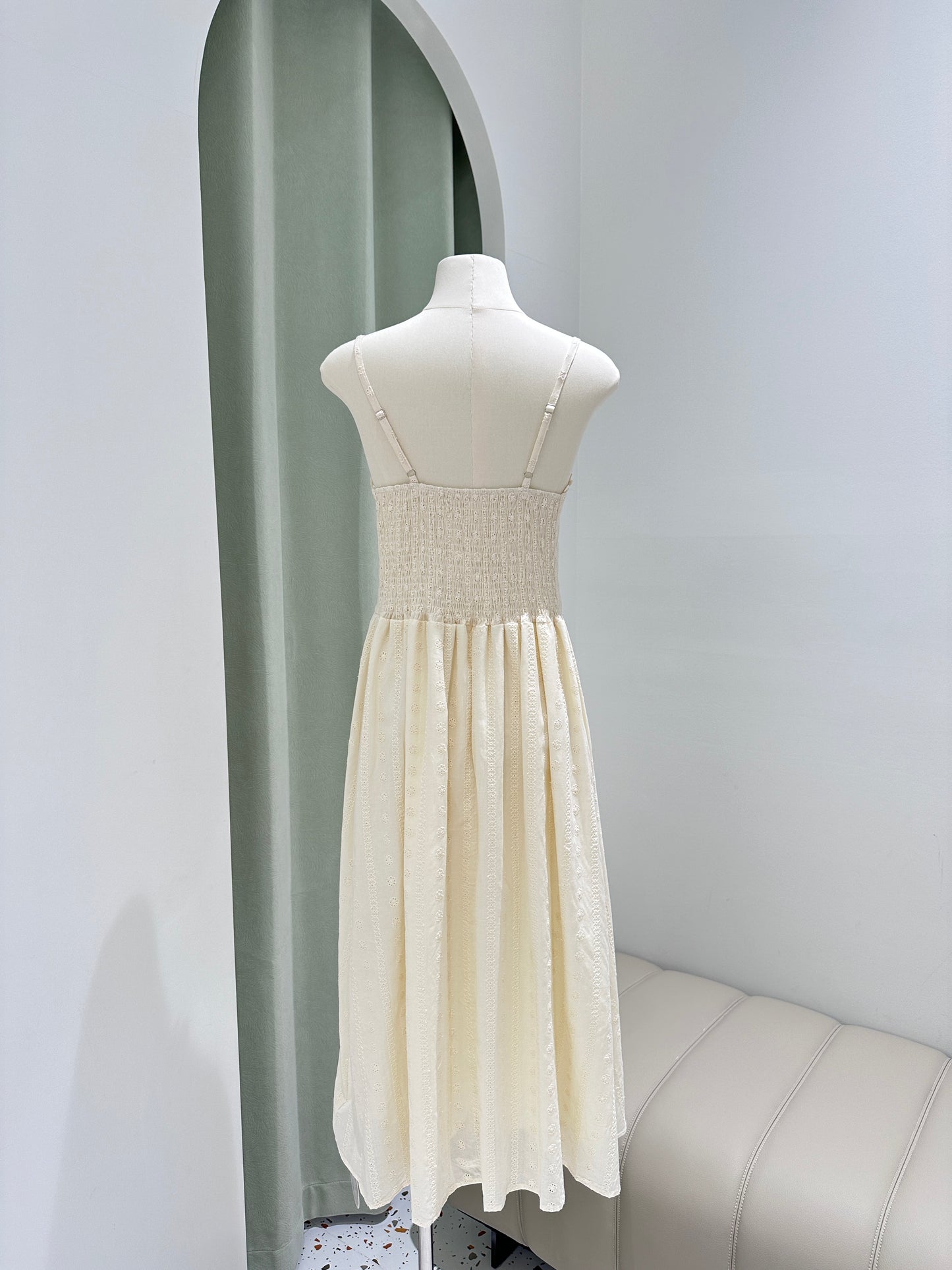 1369｜法式吊带连身裙