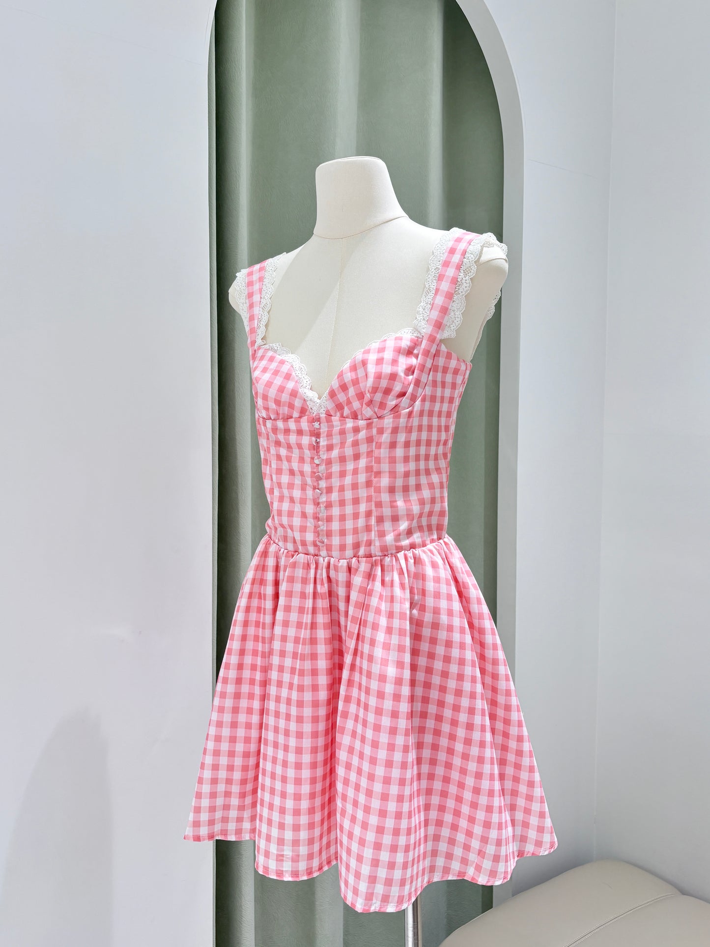 1057｜甜美格纹连身裙