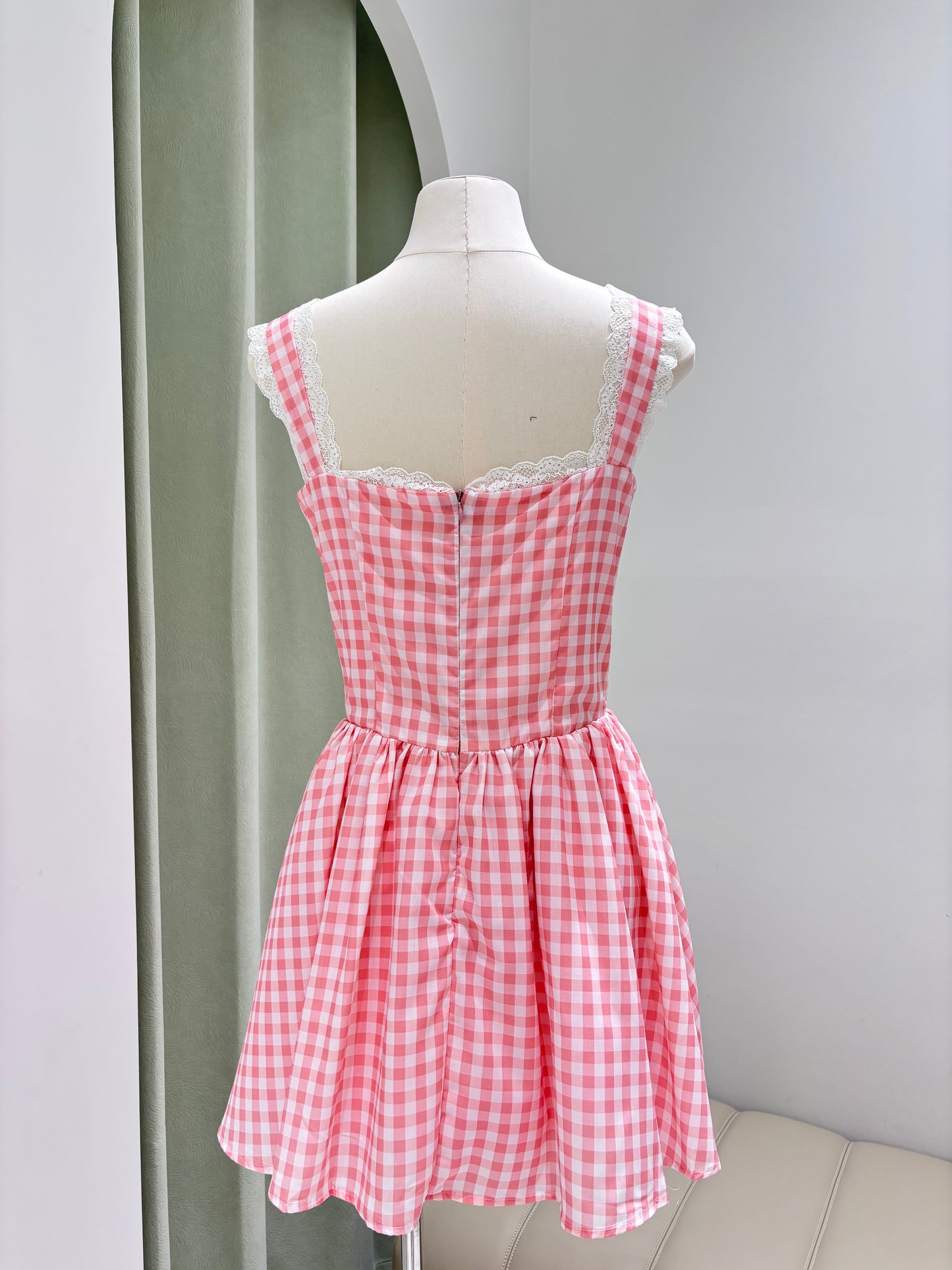 1057｜甜美格纹连身裙