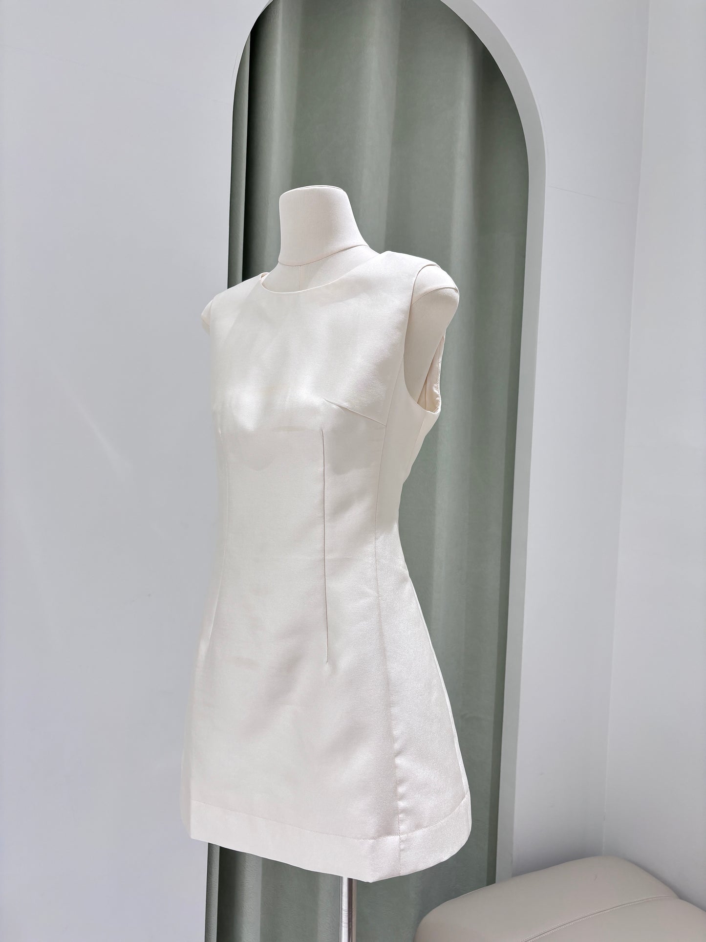 1169｜千金感滑面连身裙