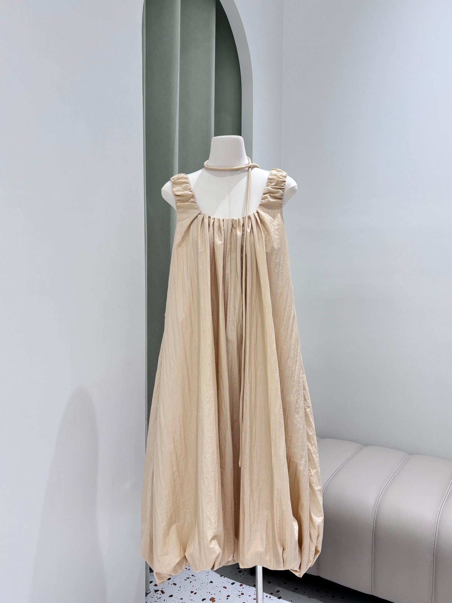 1120｜花苞气质连身裙