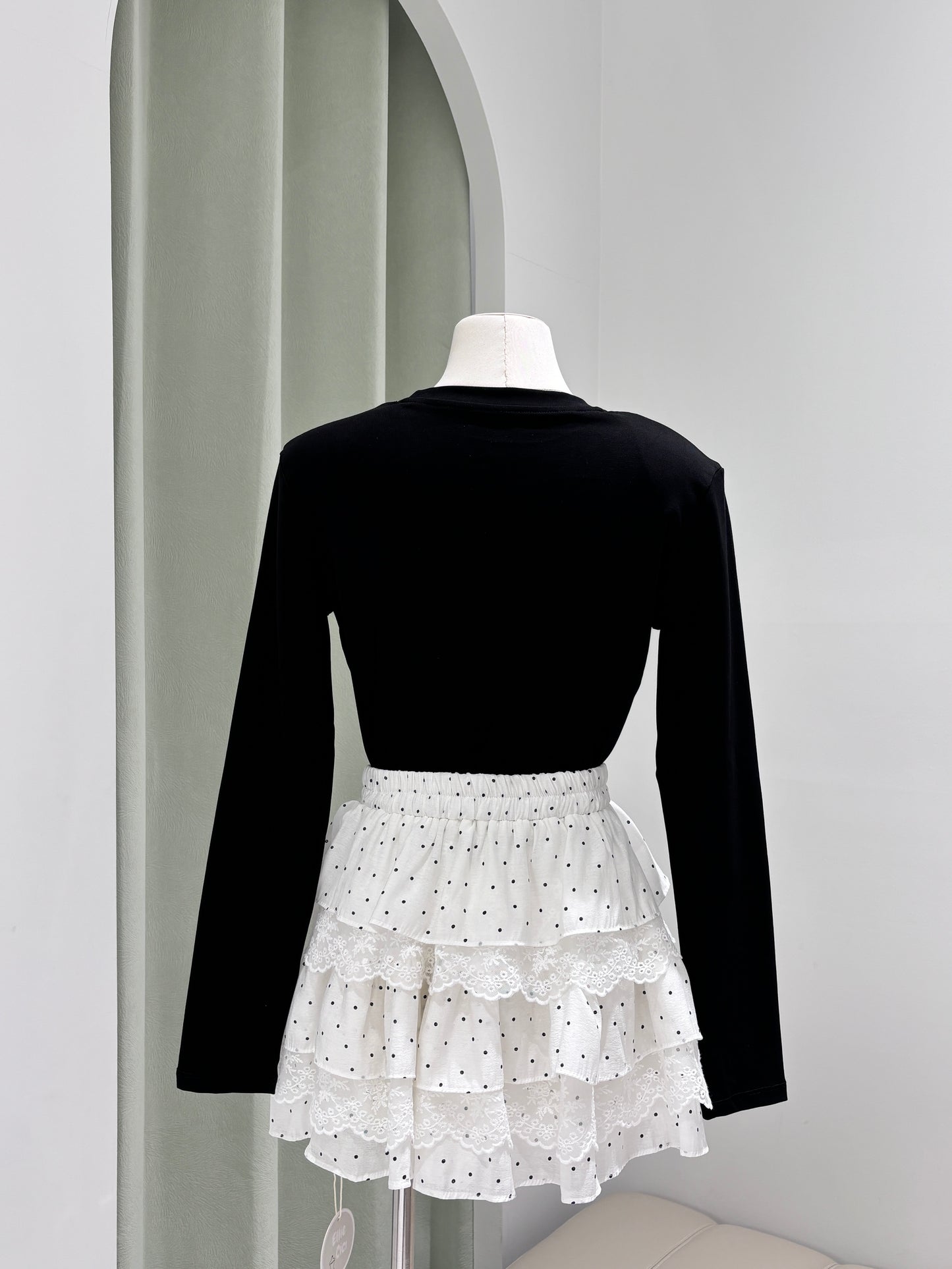 1351｜波点蕾丝蛋糕裙